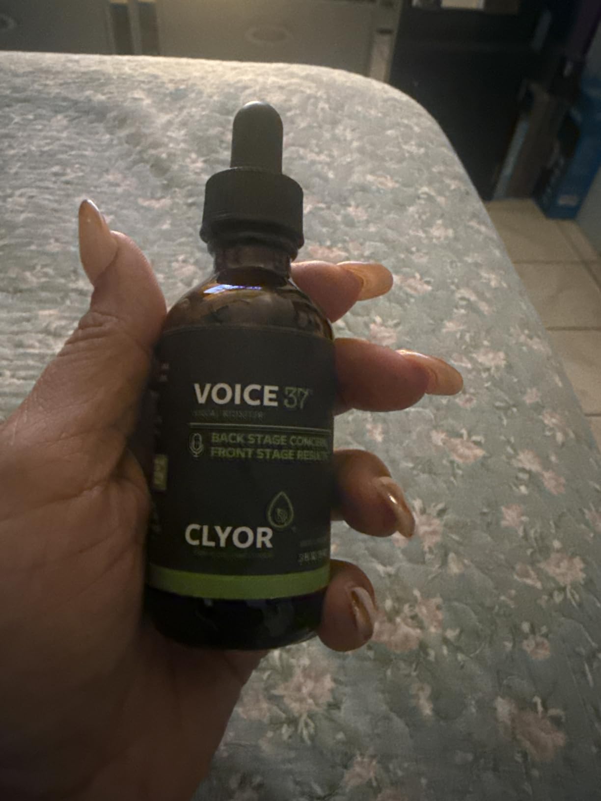 CLYOR Voice37- All Natural Voice Remedy for Singers - Boosts Your Voice - Soothes and Relieve Hoarseness - Lubricates Vocal Cords - Removes Mucus - Enhances Your Singing and Speaking - 2 oz customer photo 2