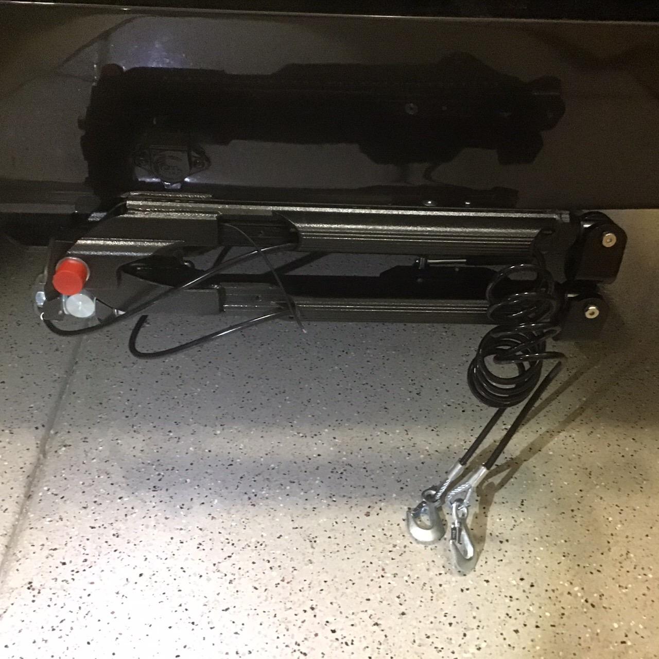 Roadmaster 676 Nighthawk Tow Bar - Hauls Up to 8,000 lbs - Non-Binding Design - Multi-Functional LEDs - Made in USA customer photo 2