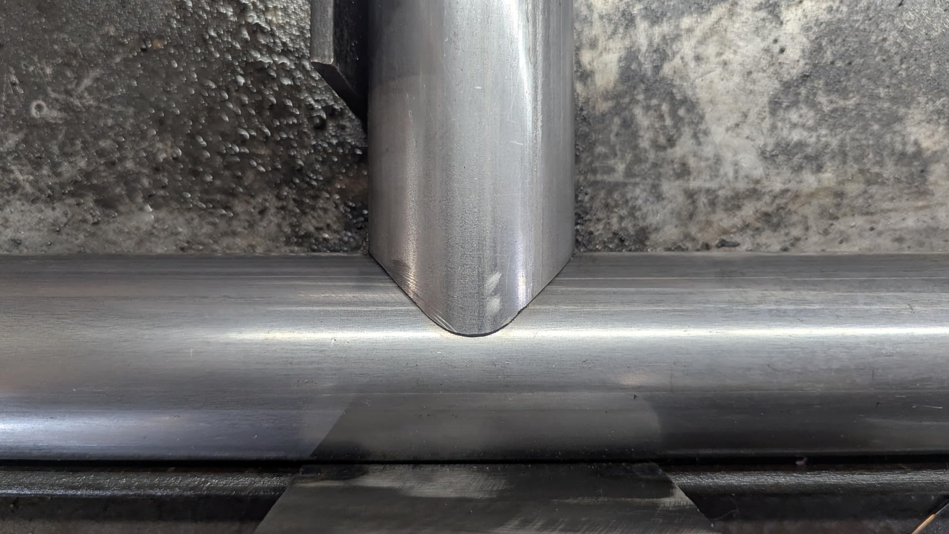 Speedway Motors Speedy Notcher Tubing & Pipe Notching Tool for Roll Cages & Fabrication, Fits 9/16-2 Inch Round or 1-1/2 Inch Square Tubing, Built-In Protractor Gauge, 40-90 Degree Angle Cuts customer photo 2