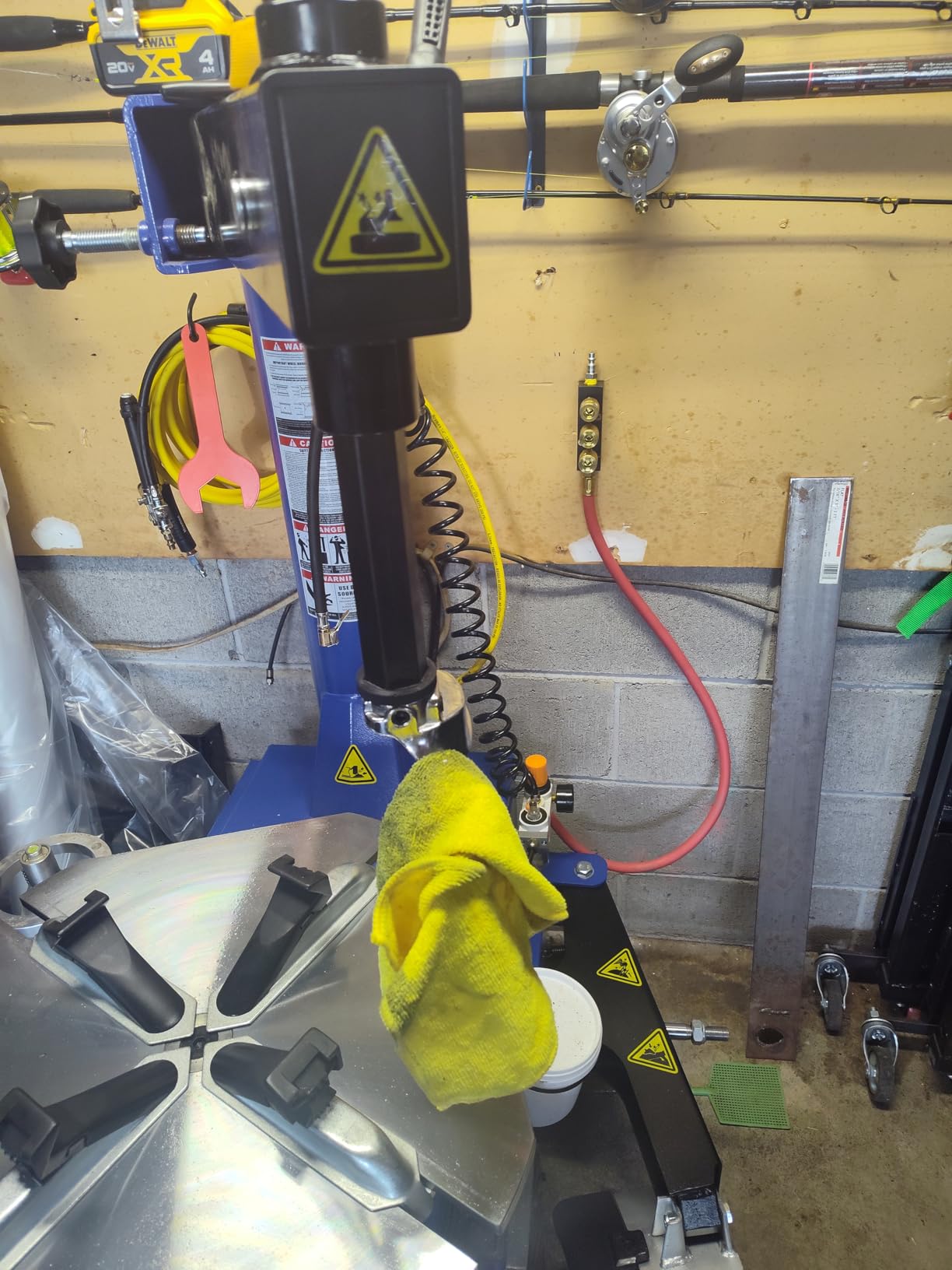 XK Single 2.0 Horsepower Tire Changer Wheel Changers Machine 580 with New Double Foot Pedal 110V with 12 Month Parts Replacement customer photo 1