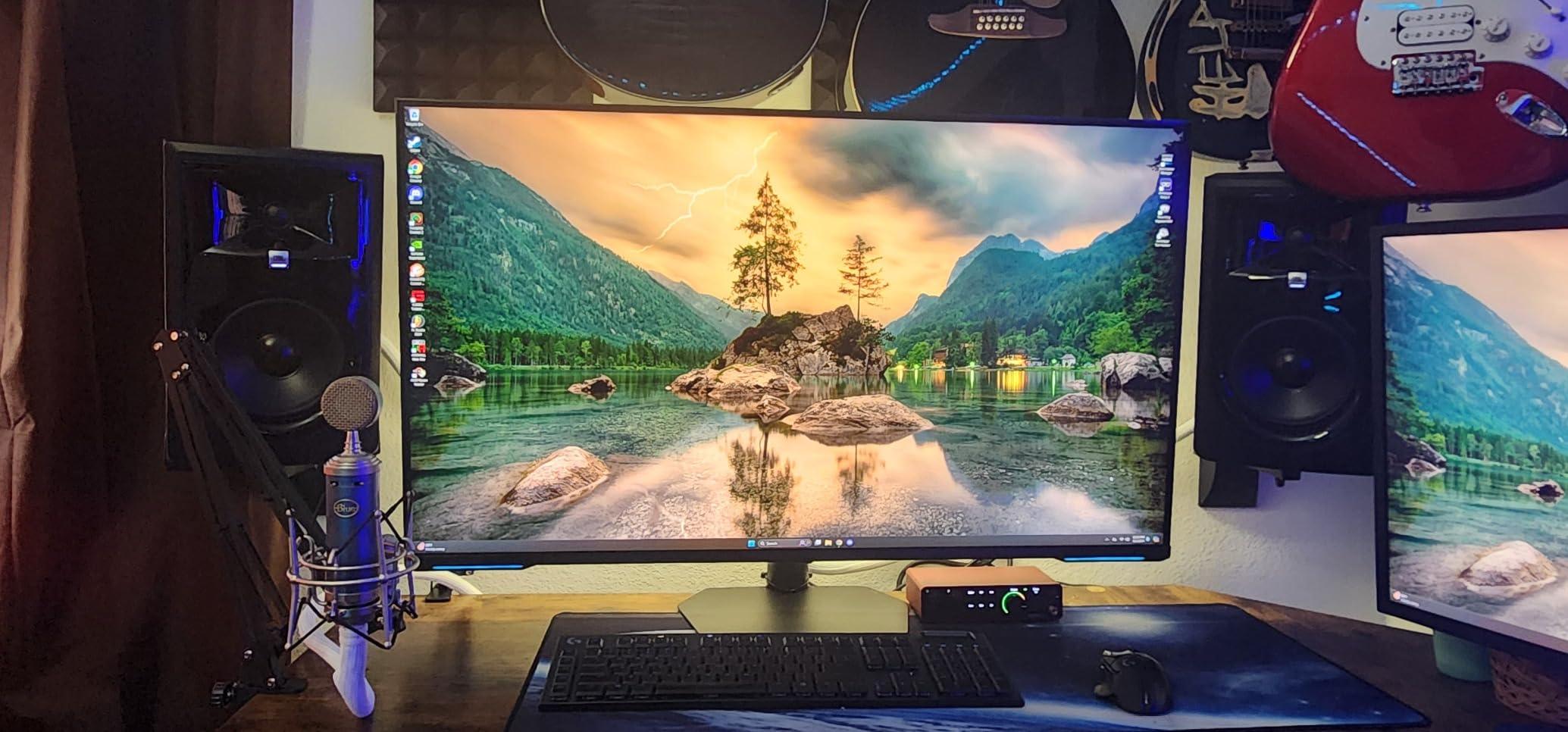 JBL Professional 306P MkII 6-Inch 2-Way Powered, Active Monitor Speaker customer photo 2