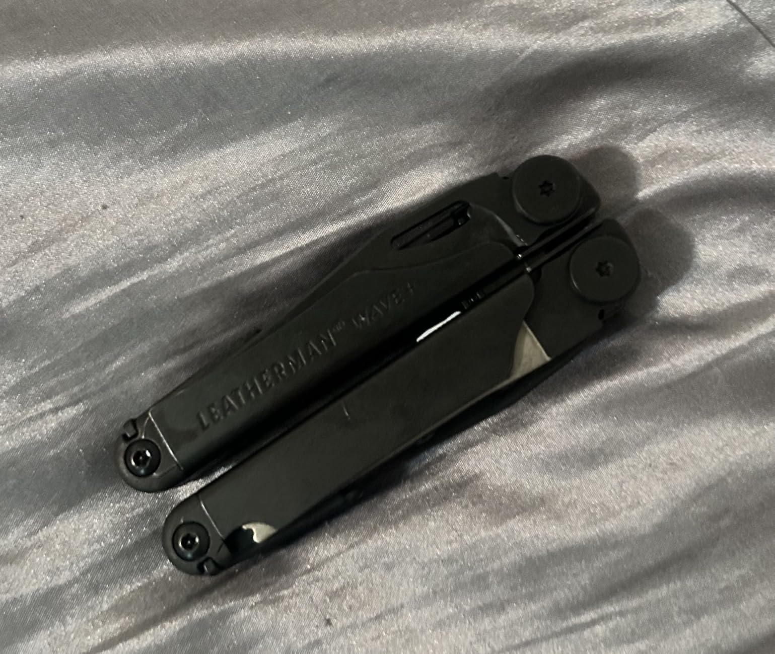 Leatherman Wave+, 18-in-1 Full-Size Multi-Tool for DIY, Home, Garden, Outdoors or Everyday Carry (EDC), Black customer photo 2