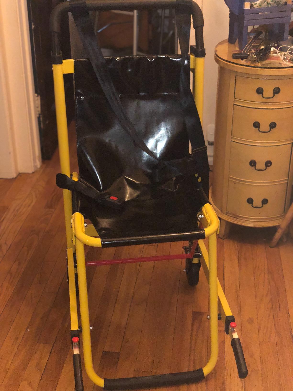 LINE2design EMS Stair Chair 70015-Y - Mobility Chair for Medical Emergency Patient Transfer - 2-Wheel Deluxe Evacuation Chair customer photo 1