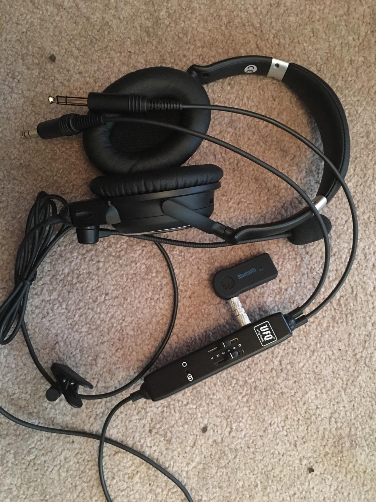 UFQ A7 ANR Aviation Headset- A7 Could be a Small Version Bxxx X-20 BUT More Comfortable,Clear Communication,Durable,Great Sound Quality for comms and Music with MP3 Input,Free with a Headset Bag customer photo 1