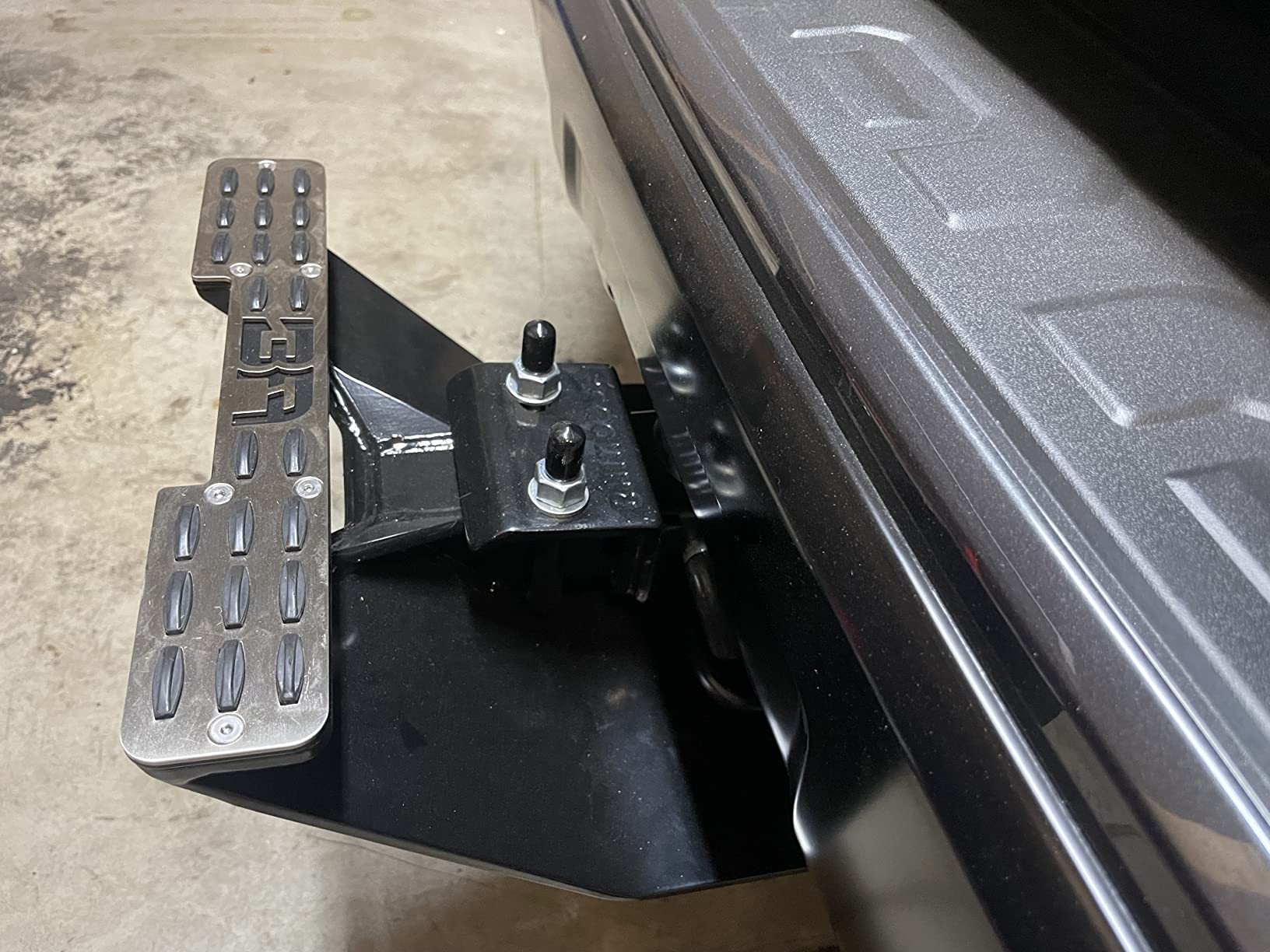 WeatherTech BODYARMOR 5136 Universal Hitch Skid, Black customer photo 2