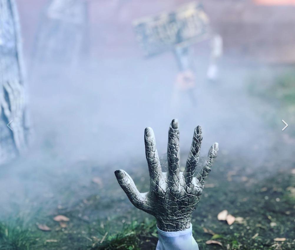 American DJ Mister Kool II Low Lying Water Based Metal Smoke Fog Machine for Halloween Decorations, Theater Effects, or Stage Fog with Remote, Black customer photo 1
