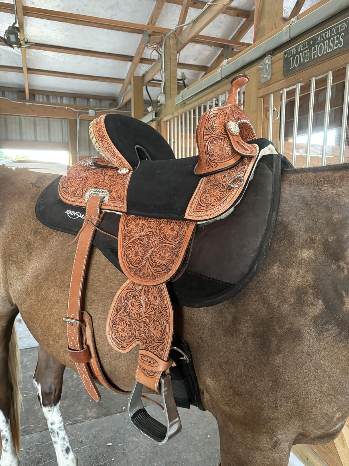 HILASON Western Horse Treeless Trail Barrel Saddle American Leather Tan | Horse Saddle | Western Saddle | Treeless Saddle | Saddle for Horses | Horse Leather Saddle customer photo 1