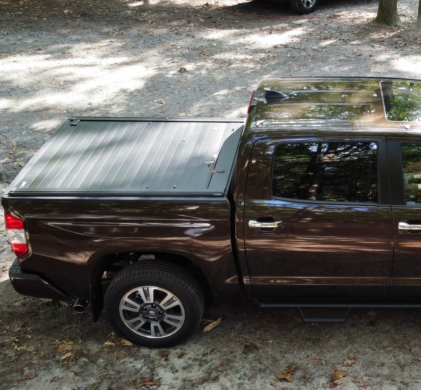 RealTruck Retrax RetraxPRO XR Retractable Truck Bed Tonneau Cover | T-80841 | Fits 2007 - 2021 Toyota Tundra CrewMax w/ Deck Rail System 5' 7