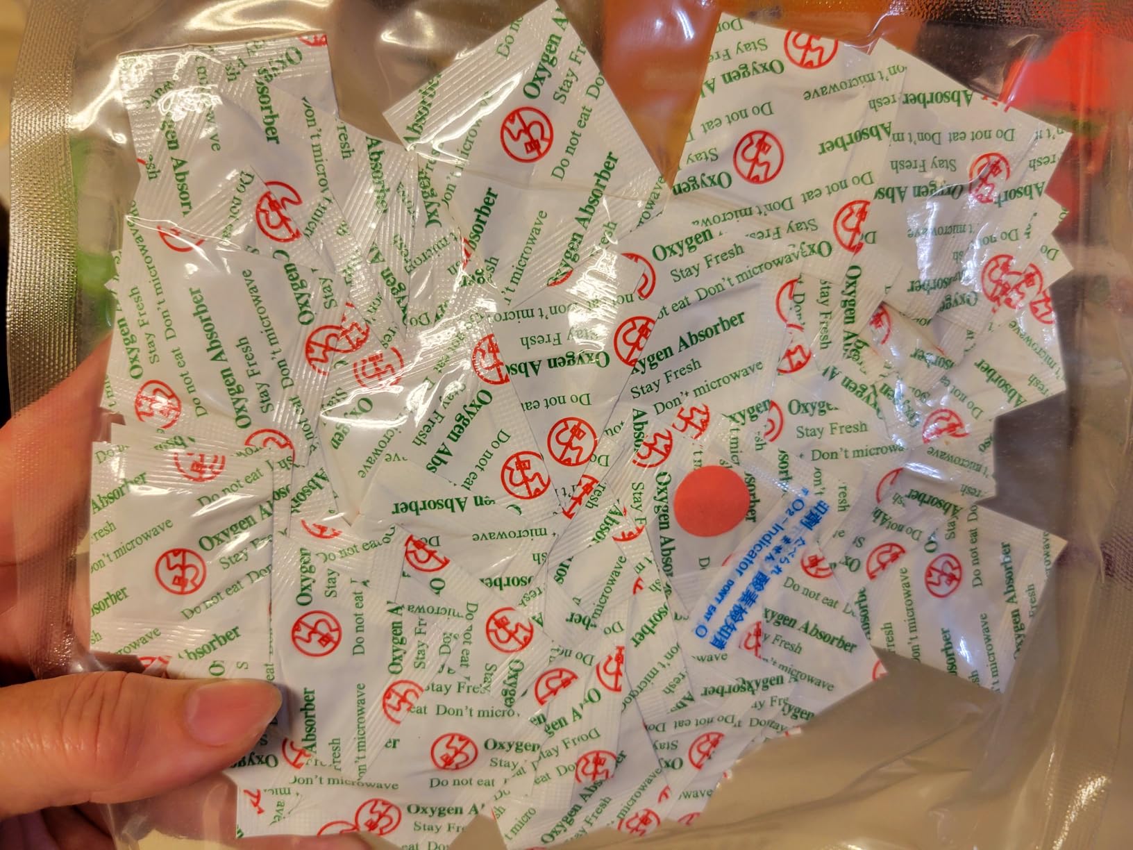 O2frepak 200CC (100-Pack) Food Grade Oxygen Absorbers Packets For Food Storage, Oxygen Absorbers Storage Packets With Oxygen Indicator In Vacuum Bag And 3 Times Oxygen Absorption Capacity customer photo 1