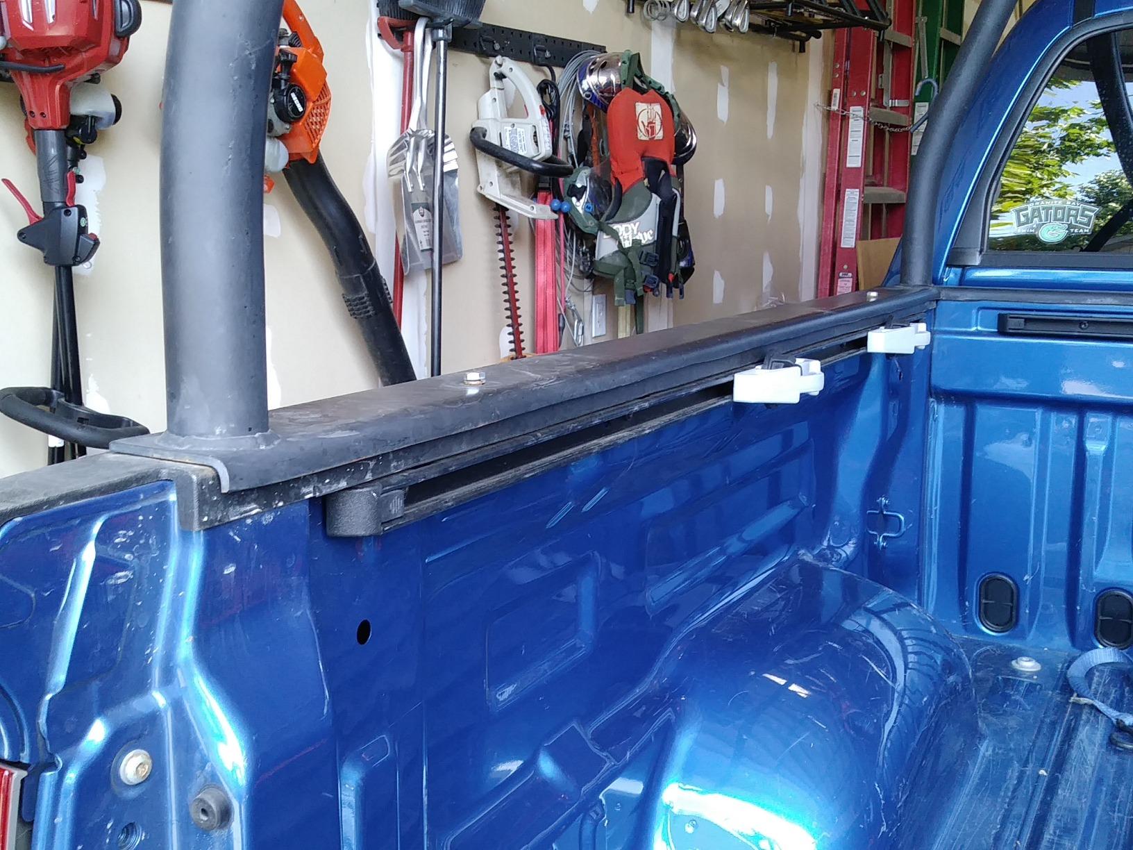 Gator ETX Soft Roll Up Truck Bed Tonneau Cover | 53412 | Fits 2007 - 2021 Toyota Tundra w/ track system, will not work with Trail Edition models 5' 7