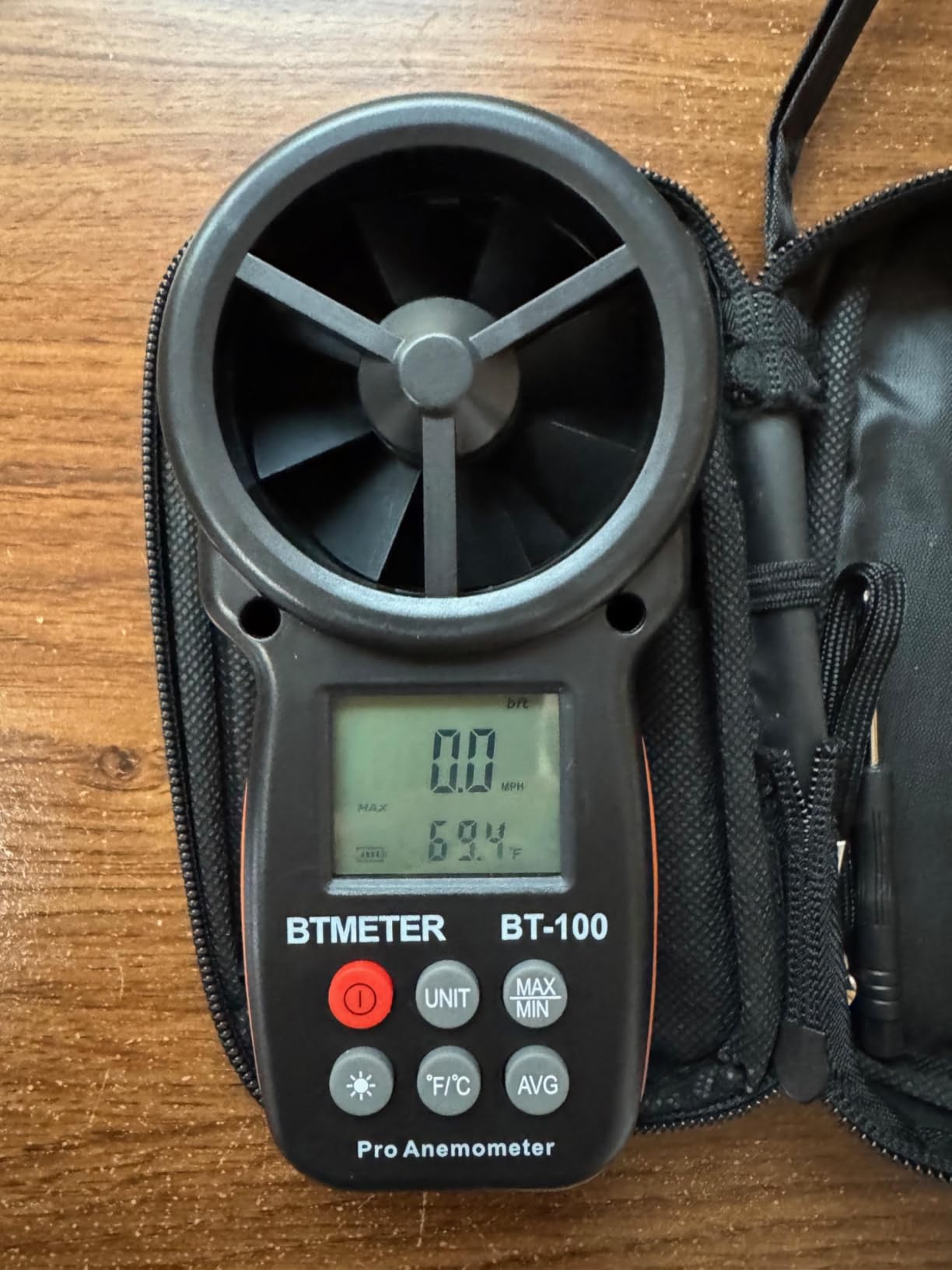 BTMETER BT-100 Handheld Anemometer, Digital Wind Speed CFM Meter Gauge Air Flow Velocity Tester for HVAC Shooting Drone, Wind Chill, 14F-113F Wind Temperature customer photo 1