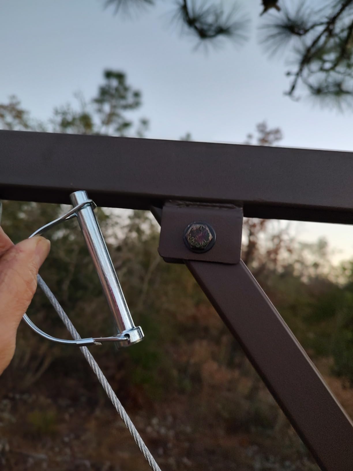 Guide Gear Tree Mounted Deer Hoist Stand for Hunting, Game Hanger for Hide Skinning, Field Dressing customer photo 1