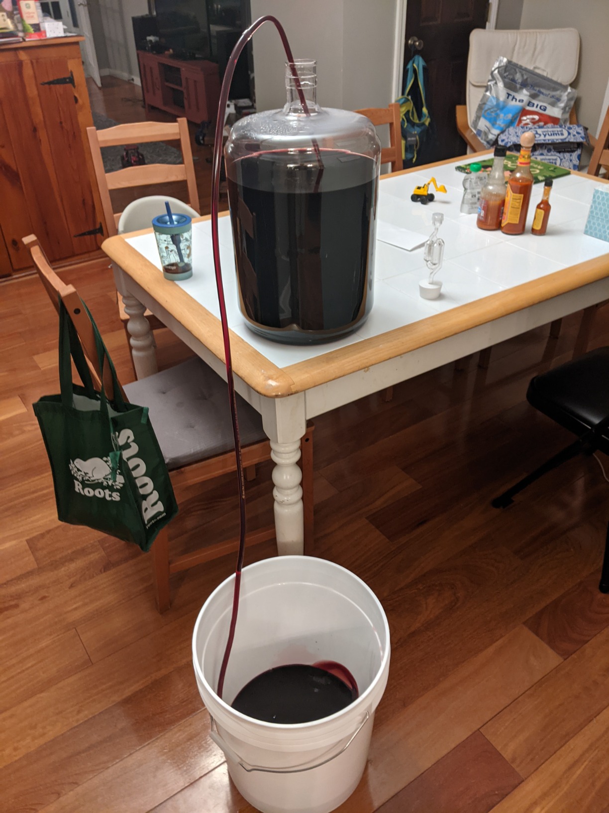 Wild Grapes Premium Wine Equipment Starter Kit - 6 Gallon Fermenter Makes Up To 30 Bottles customer photo 1