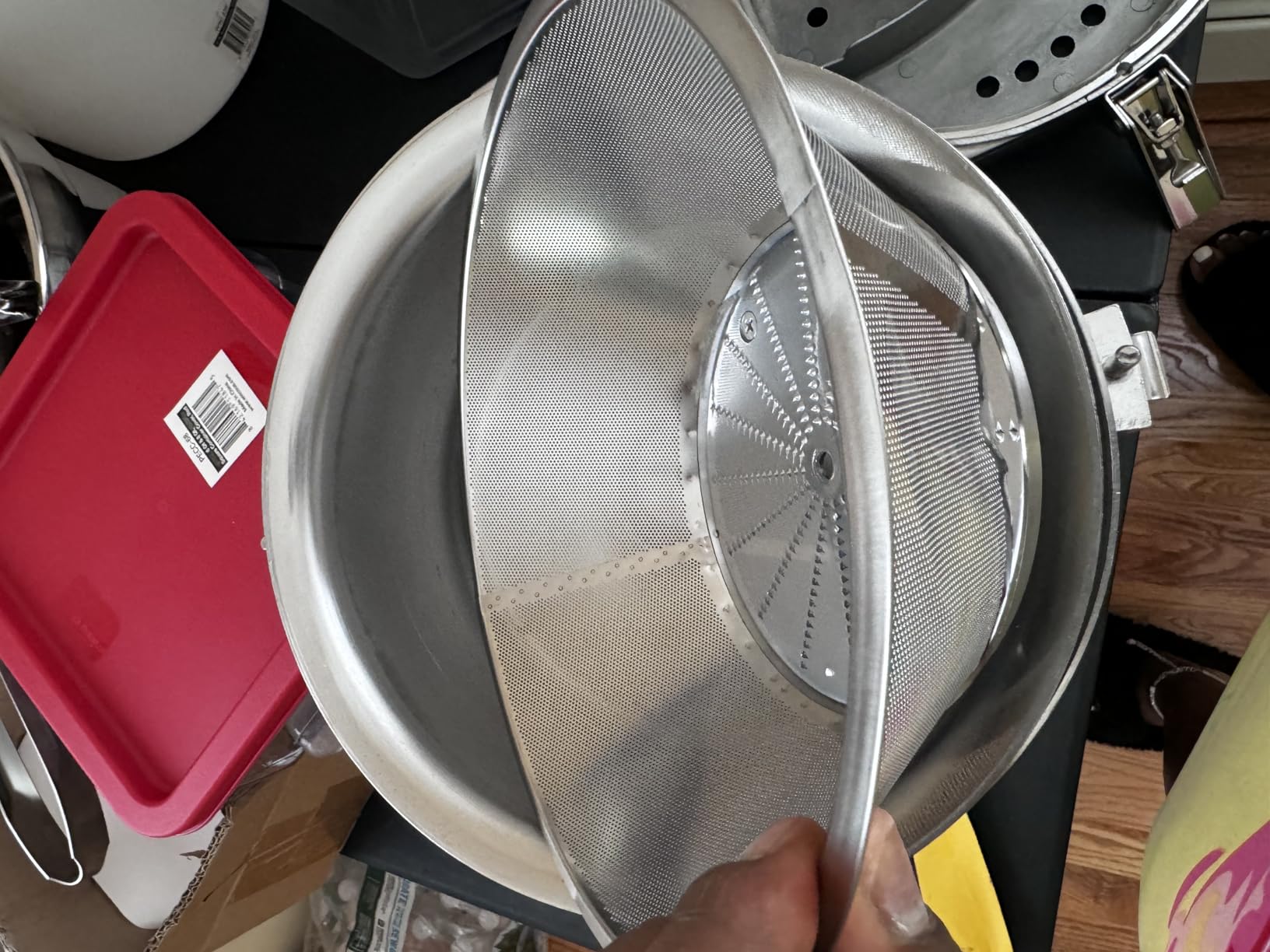 VBENLEM Commercial Juice Extractor Heavy Duty Juicer Aluminum Casting and Stainless Steel Constructed Centrifugal Juice Extractor Juicing both Fruit and Vegetable customer photo 2