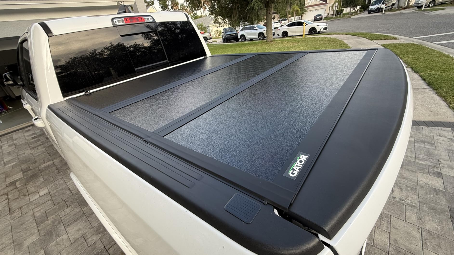Gator EFX Hard Tri-Fold Truck Bed Tonneau Cover - Heavy-Duty Truck Bed Protection - Durable Aluminum Panels - Hard Folding Tonneau Cover - 2019-2025 Dodge Ram 1500 - 5'7