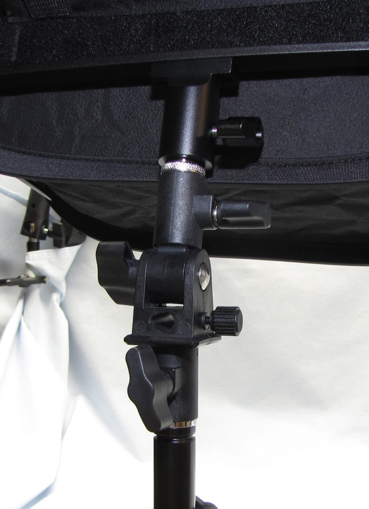 WELLMAKING U-Shape Camera Flash 180 Degree Swivel Mount Bracket with 1/4 to 3/8 inch Metal Screw Spigot customer photo 1