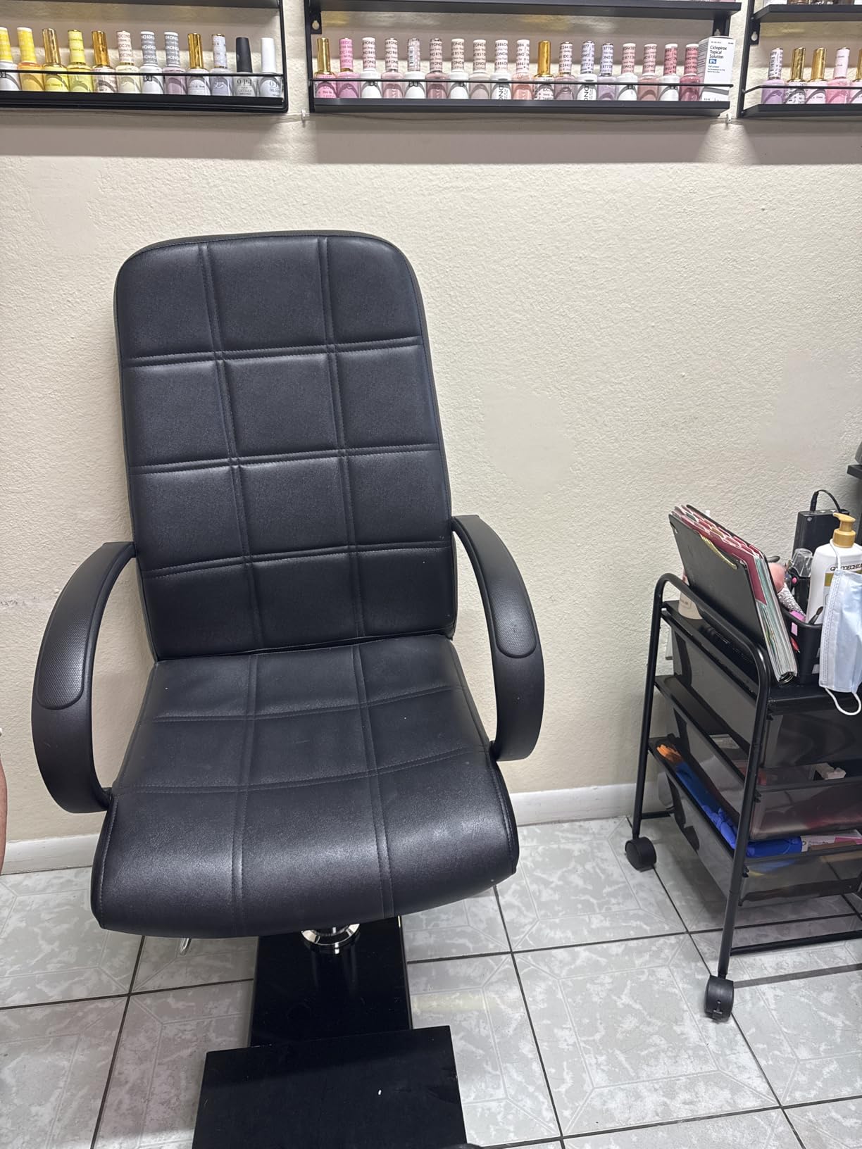 mefeir Pedicure Chair, Pedicure Station Unit with Hydraulic Seat & Foot Rest, Foot Spa Massage Station Nail Tech Furniture, Perfect for Beauty Salon Home Use(Black) customer photo 1