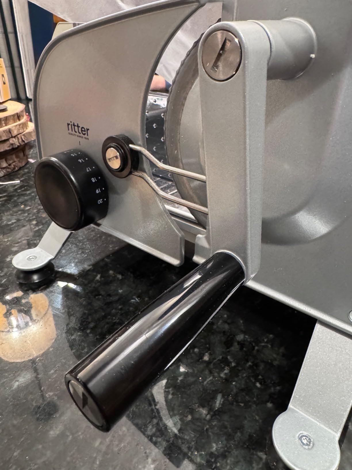 Manus 3 Manual universal food slicer & bread slicer machine, Made in Germany customer photo 2