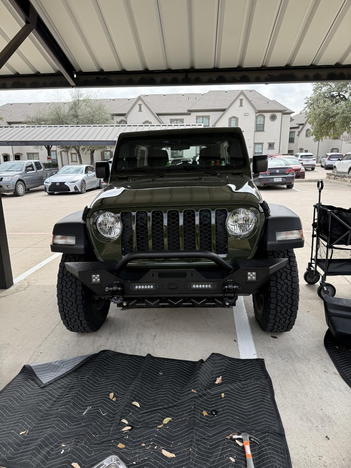 Hooke Road Sturdy Front Bumper for Jeep Gladiator JT (2020-2026) & Wrangler JK JL (2007-2026), Offroad Steel Bumper with Bright Lights D-rings and Built-in Winch Plate customer photo 1
