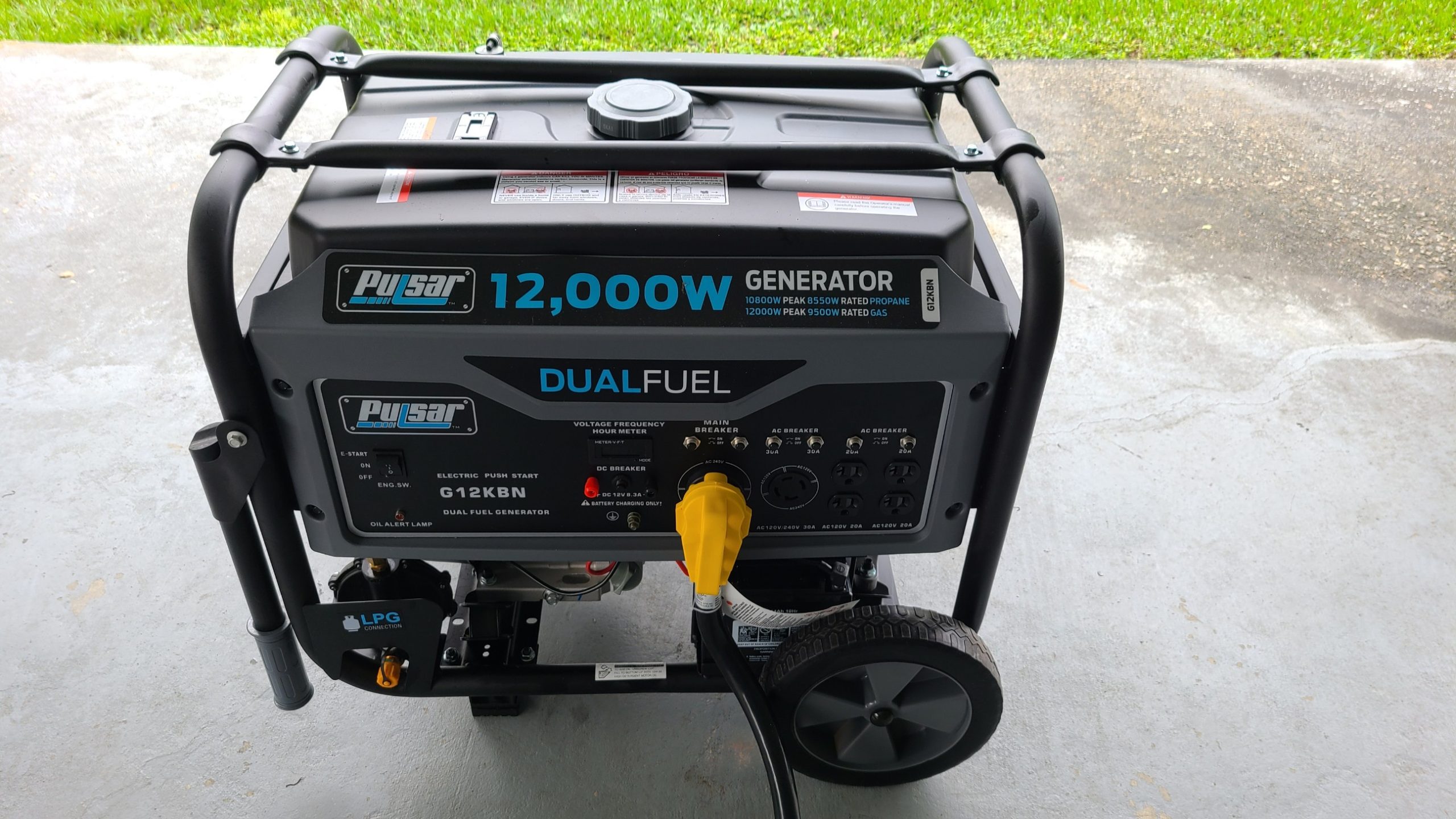 Pulsar G12KBN-SG Heavy Duty Portable Dual Fuel Generator - 9500 Rated Watts & 12000 Peak Watts - Gas & LPG - Electric Start - Transfer Switch & RV Ready - CARB Compliant customer photo 2