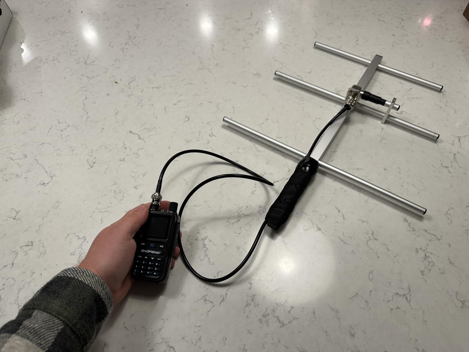 TWAYRDIO Yagi Antenna UHF 400-470Mhz, High Gain Outdoor GMRS Vertical Base Antenna, 7dBi Receiver Directional Yagi for Ham Radio, Repeater System customer photo 2