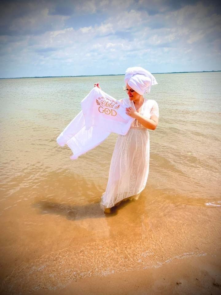 I Am A Child of God Embroidered Soft Large White Towel Confirmation Baptism or Easter Gift for Girl First Communion Decorations Gifts for Boys Girls Baby Christening Catholic LDS Christian Lutheran customer photo 2