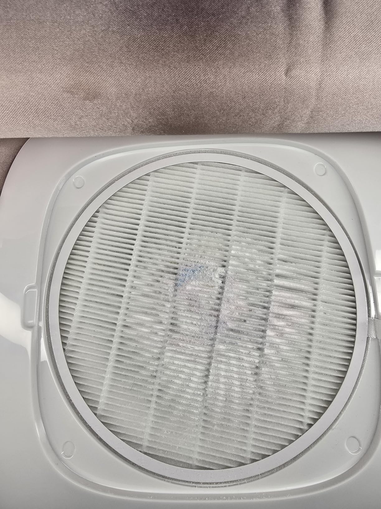 MelodySusie Professional Classic Nail Dust Collector with Powerful Suction, SPro 4000RPM Nail Vacuum Fan with 2 Suction Modes & Reusable Filter Essential Tool for Nai Tech &Salon Use,White customer photo 2