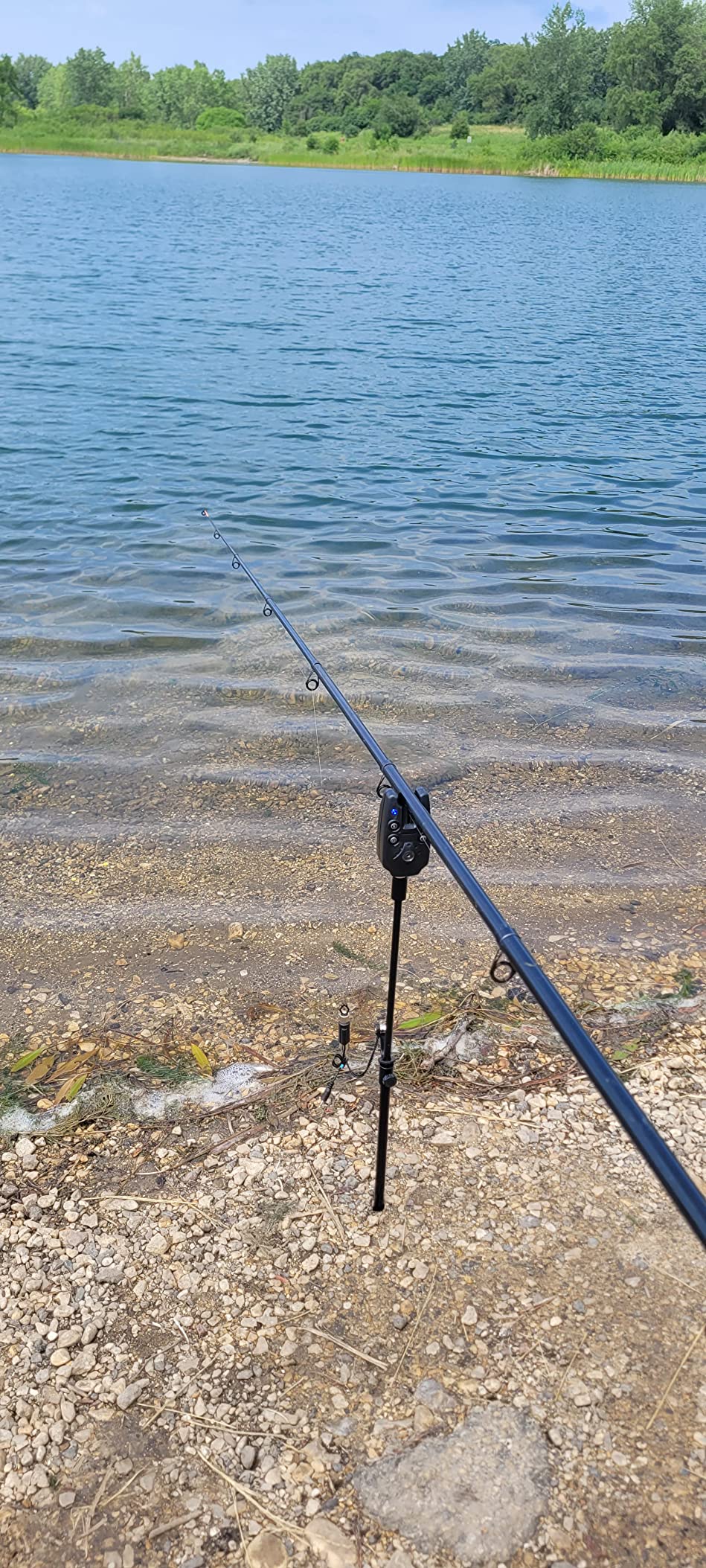 Lixada Fishing Bite Indicators Kit - 3 LED Alarm Alerts, Extending Aluminum Alloy Bankstick, Swinger with Padded Tool Bag customer photo 2