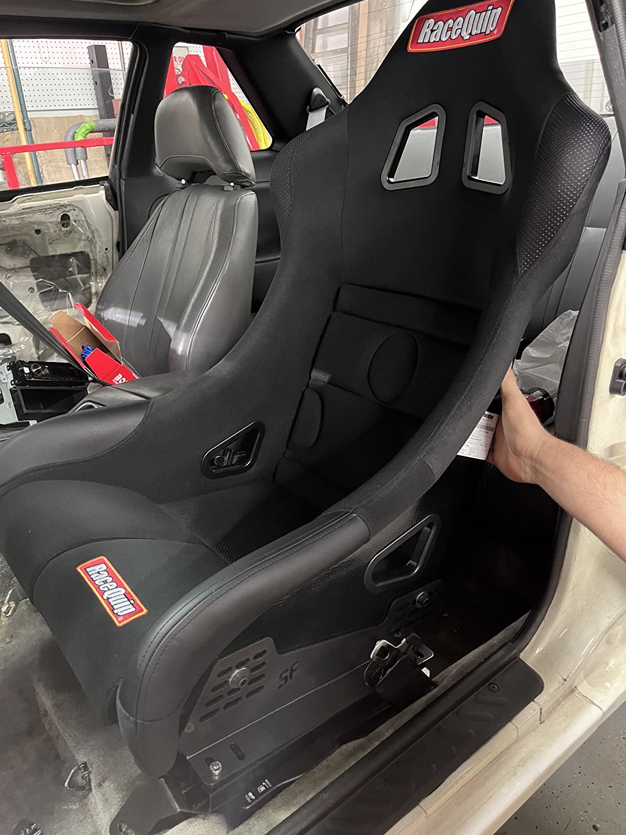 RaceQuip 96775579RQP Seat Non-Reclining FIA 16in Harness Openings Fiberglass Black Fabric customer photo 1