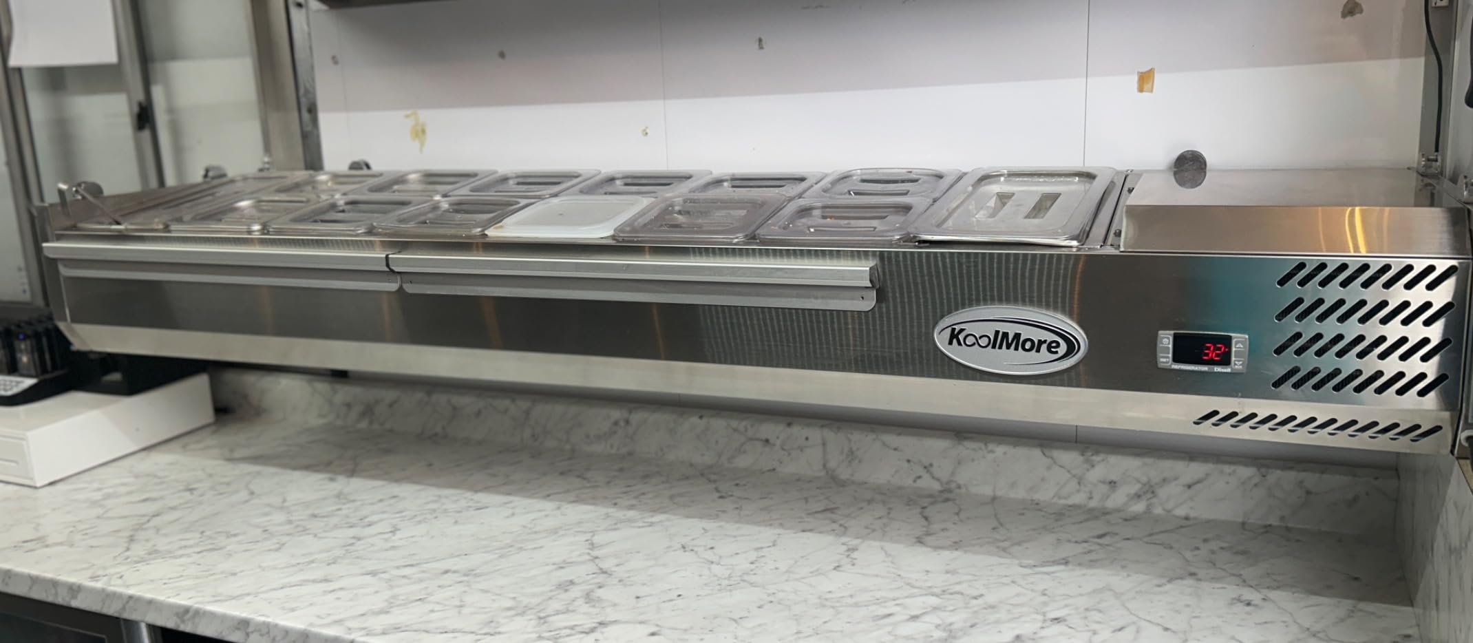 KoolMore SDC-8P-SG Condiment Prep Rail Station with Sneeze Guard, 71 Inch, Silver customer photo 1