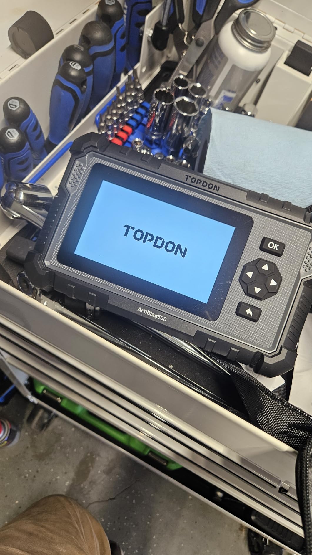 TOPDON AD500 OBD2 Scanner, Oil SAS Throttle TPMS BMS EPB Reset, Engine ABS SRS Transmission, Diagnostic Scan Tool, AutoVIN, Car Check Engine Code Reader with Battery Test, Lifetime Wi-Fi Free Update customer photo 2