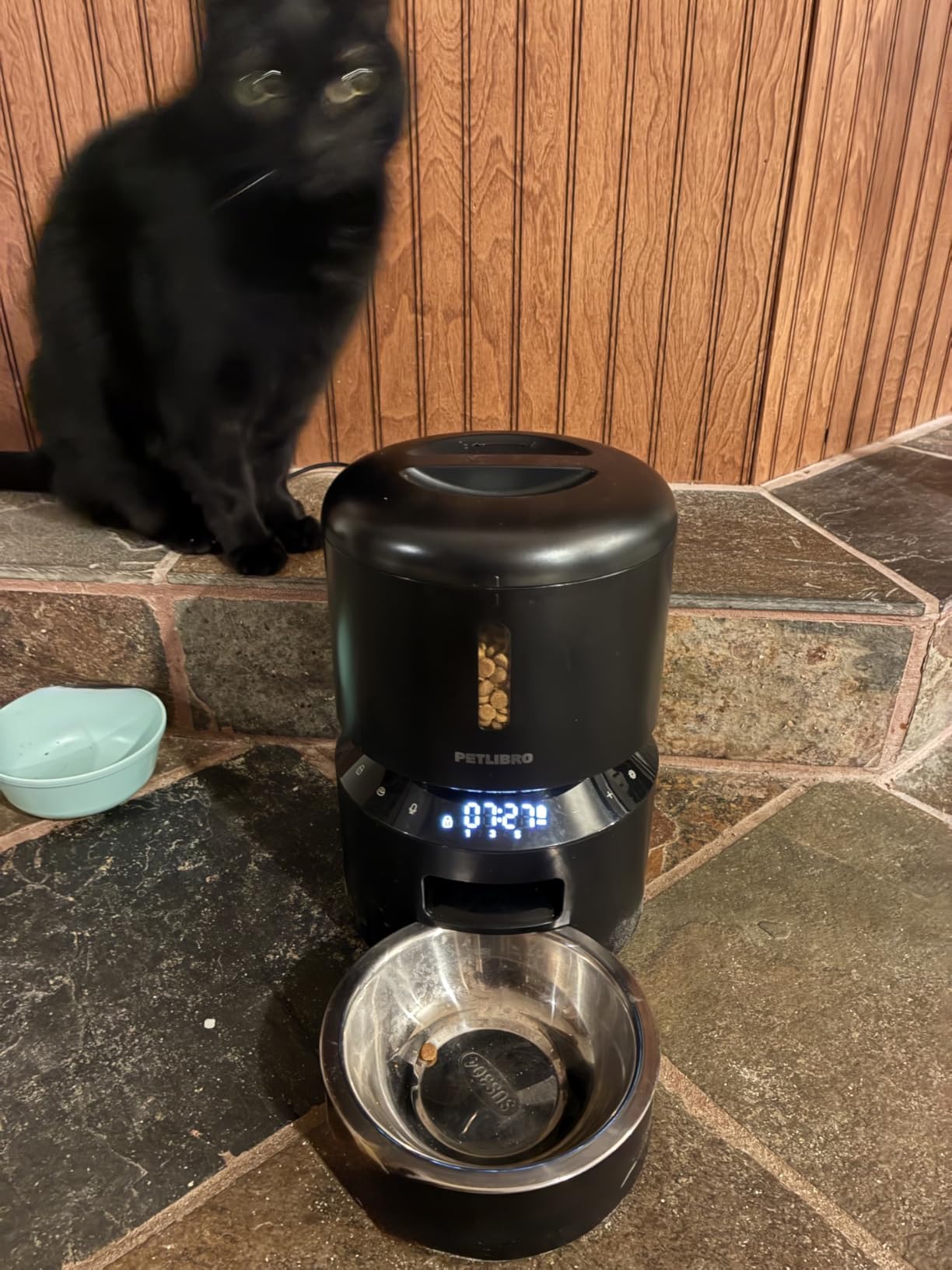 PETLIBRO Automatic Cat Feeder - 3L Programmable Pet Food Dispenser with Airtight Storage, Timed Portion Control, Voice Meal Call and Dual Power Supply, Clog-Free Healthy Feeding for Cats and Small Dogs customer photo 2