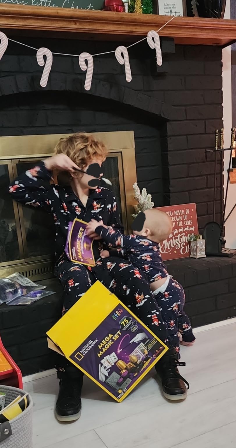 National Geographic Mega Magic Set - More Than 75 Magic Tricks for Kids to Perform with Steps, Video Instructions for Each Trick Provided by a Professional Magician (Amazon Exclusive) customer photo 1