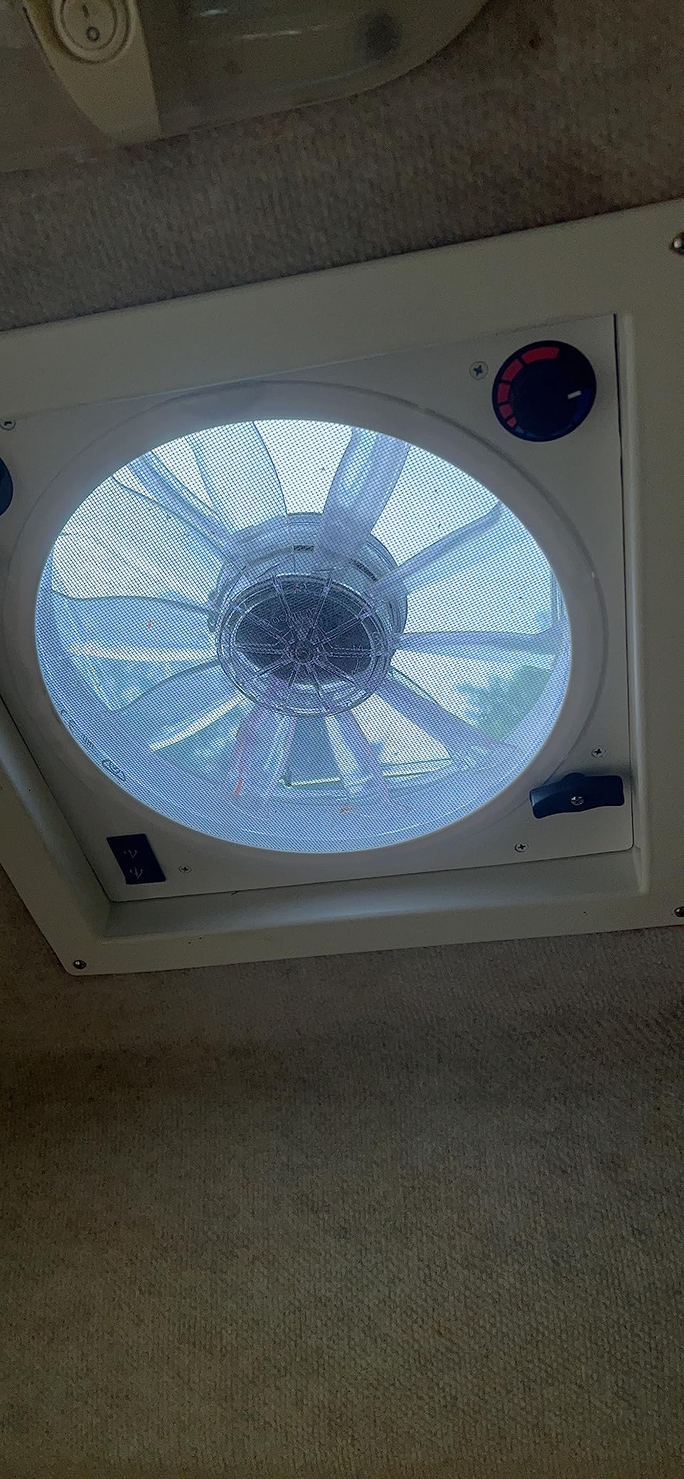 Dometic Fan-Tastic 1200 Series (1250, White) RV Roof Vent Fan customer photo 1