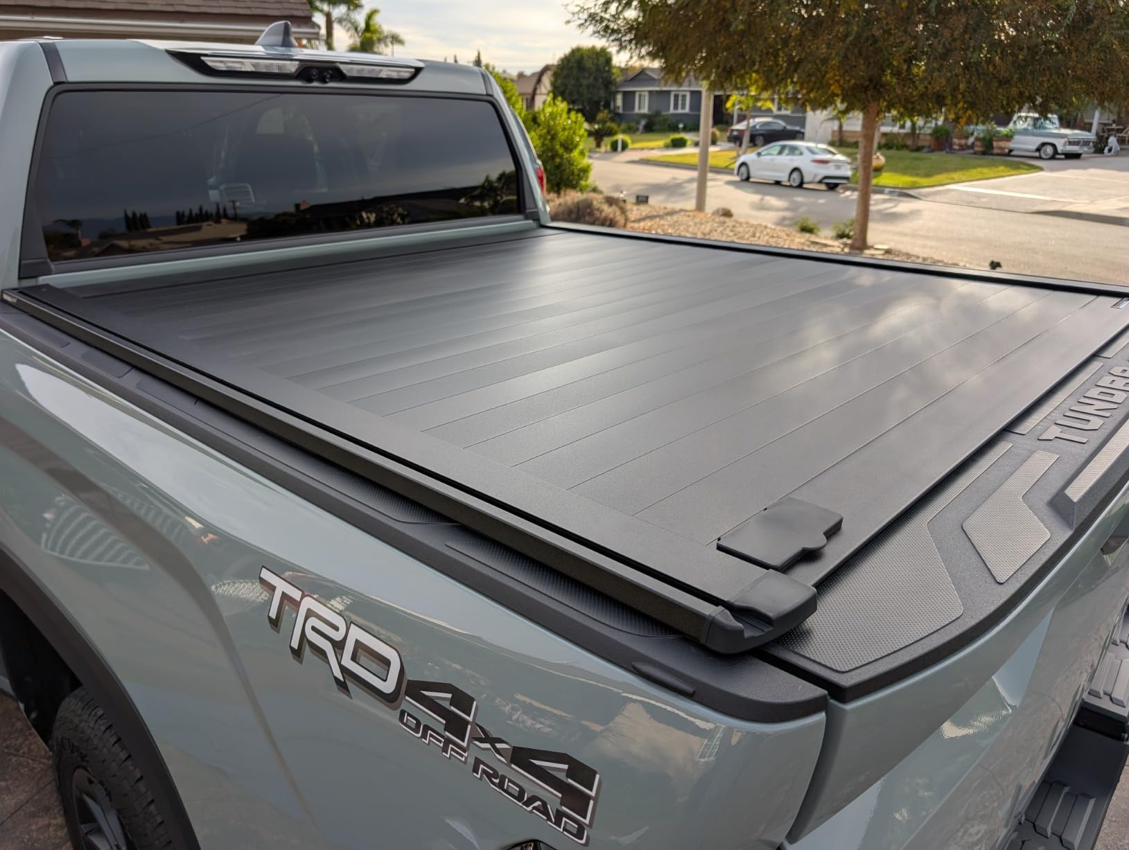 RealTruck Retrax RetraxPRO XR Retractable Truck Bed Tonneau Cover | T-80861 | Fits 2022-2025 Toyota Tundra w/ Deck Rail System 5' 7
