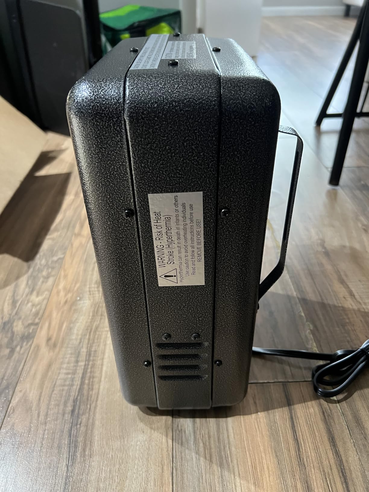 Shinic Space Heater, 1500W Milkhouse Heater with Thermostat, Stay Cool Durable Metal Housing, Overheat protection, 3-Prong Plug, Tip-Over Auto Shut Off, Utility Heater for Garage, Bedroom, Greenhouse customer photo 1