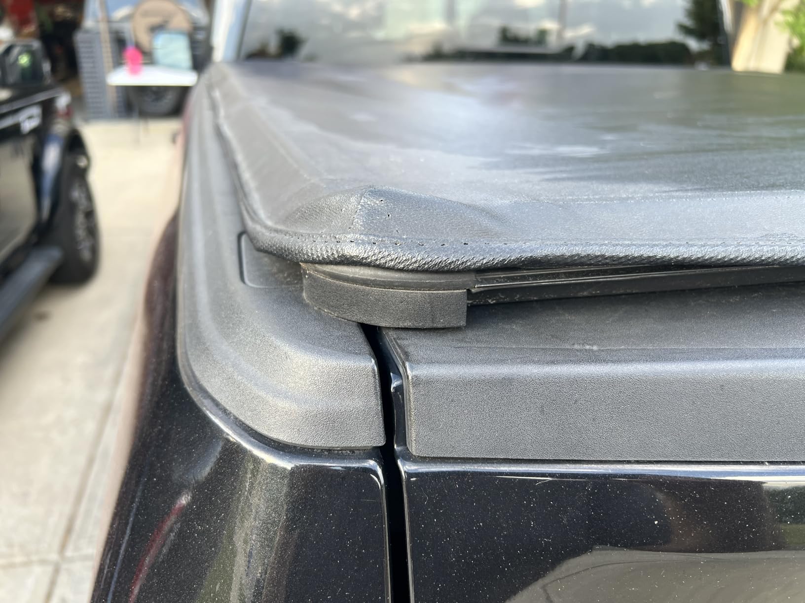 Tyger Auto T3 Soft Tri-fold Truck Bed Tonneau Cover Compatible with 2021-2026 Ford F-150; Lightning | 5.5' (67