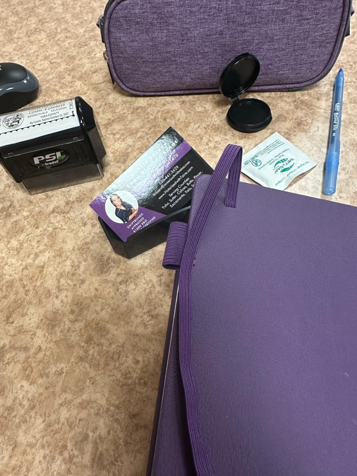 Clever Fox Notary Journal - Horizontal Notary Public Journal of Notarial Acts - Hardcover Notary Log Book - Notary Supplies - 378 Record Entries, Numbered Pages, Hardcover, 10