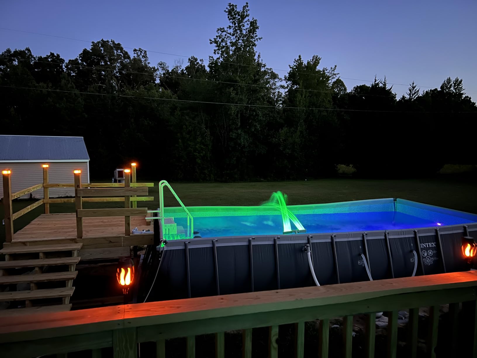 Flippin' FROG XL Floating Sanitizer System for Pools 5,000 to 10,000 Gallons - Prefilled Floater with Sanitizing Minerals and Chlorine customer photo 1