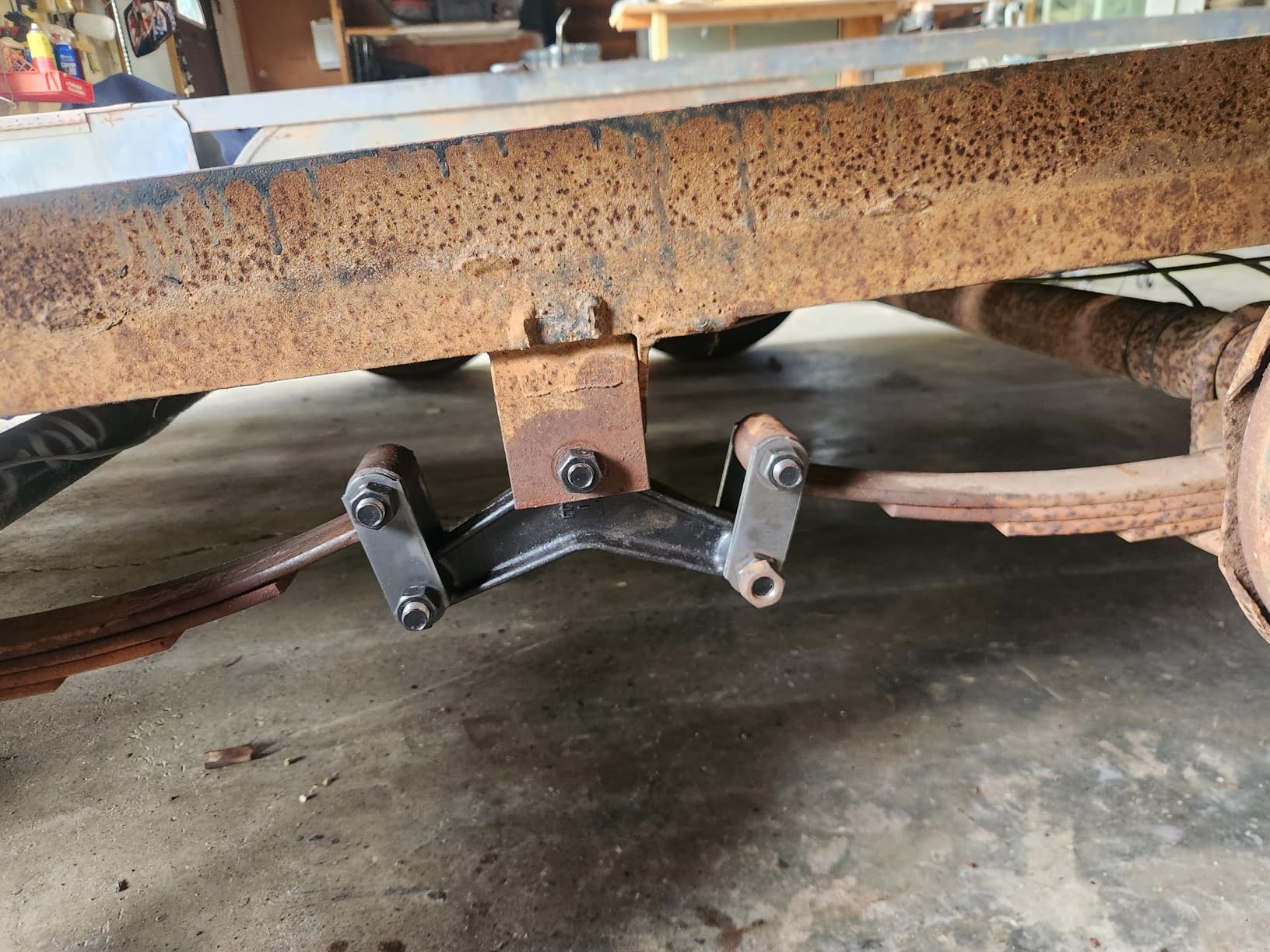 SPARKWHIZ Trailer Shackle Kit, Tandem Trailer Axle Shackle Kit for Double Eye Springs (3.5K -5.2K Axles) customer photo 2