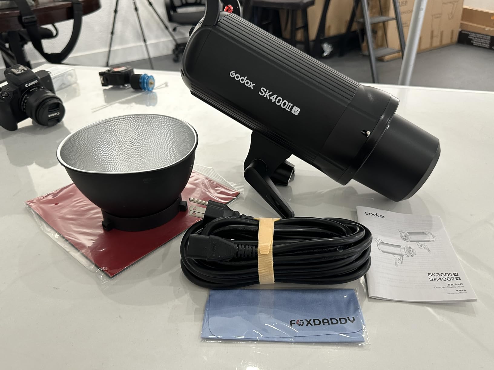 GODOX SK400II-V (New Upgrade) 400Ws Bowens Mount Photo Studio 2.4GHz GN65 Built-in LED Modeling Lamp 5600K Strobe Light customer photo 2