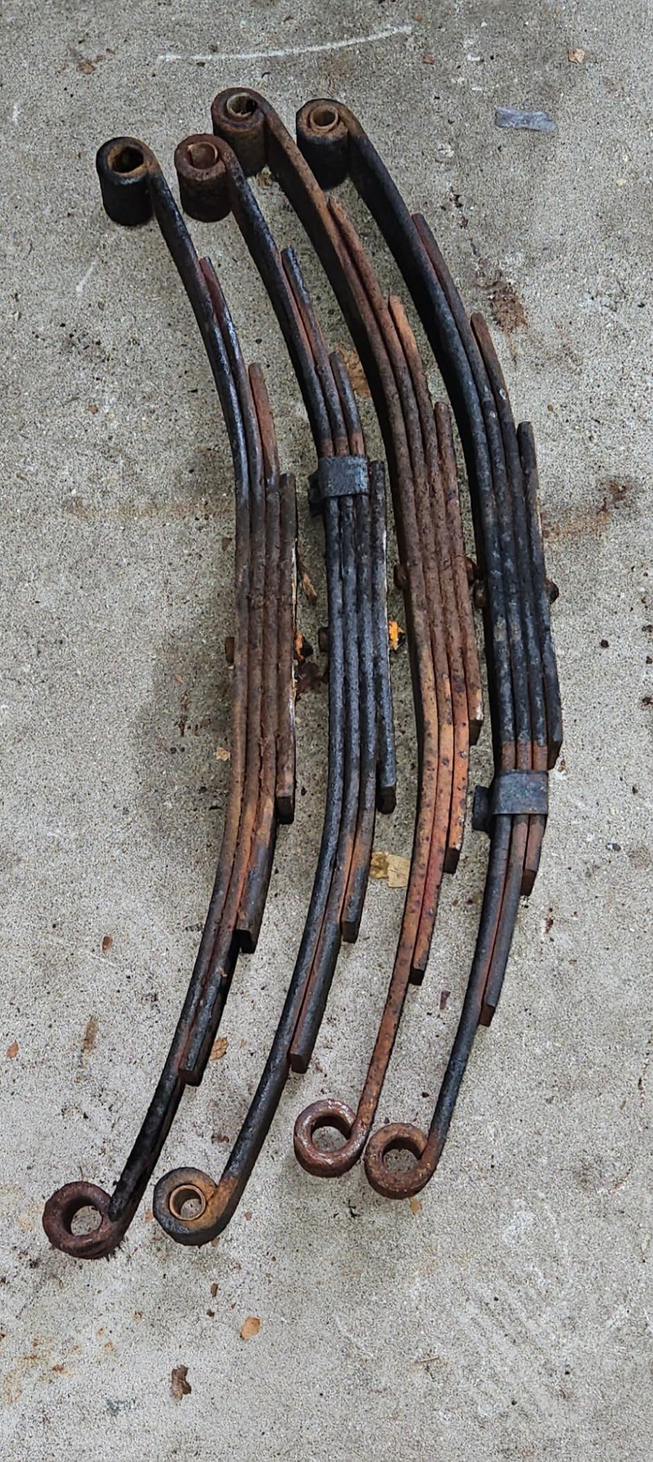 4 Leaf of Replacement for SW4B Trailer Leaf Spring, 3500lb Tandem Trailer Axle Suspension Kit with 1750lb Capacity Double Eyes Leaf Springs, 2*U-Bolt and Hanger Kit customer photo 2