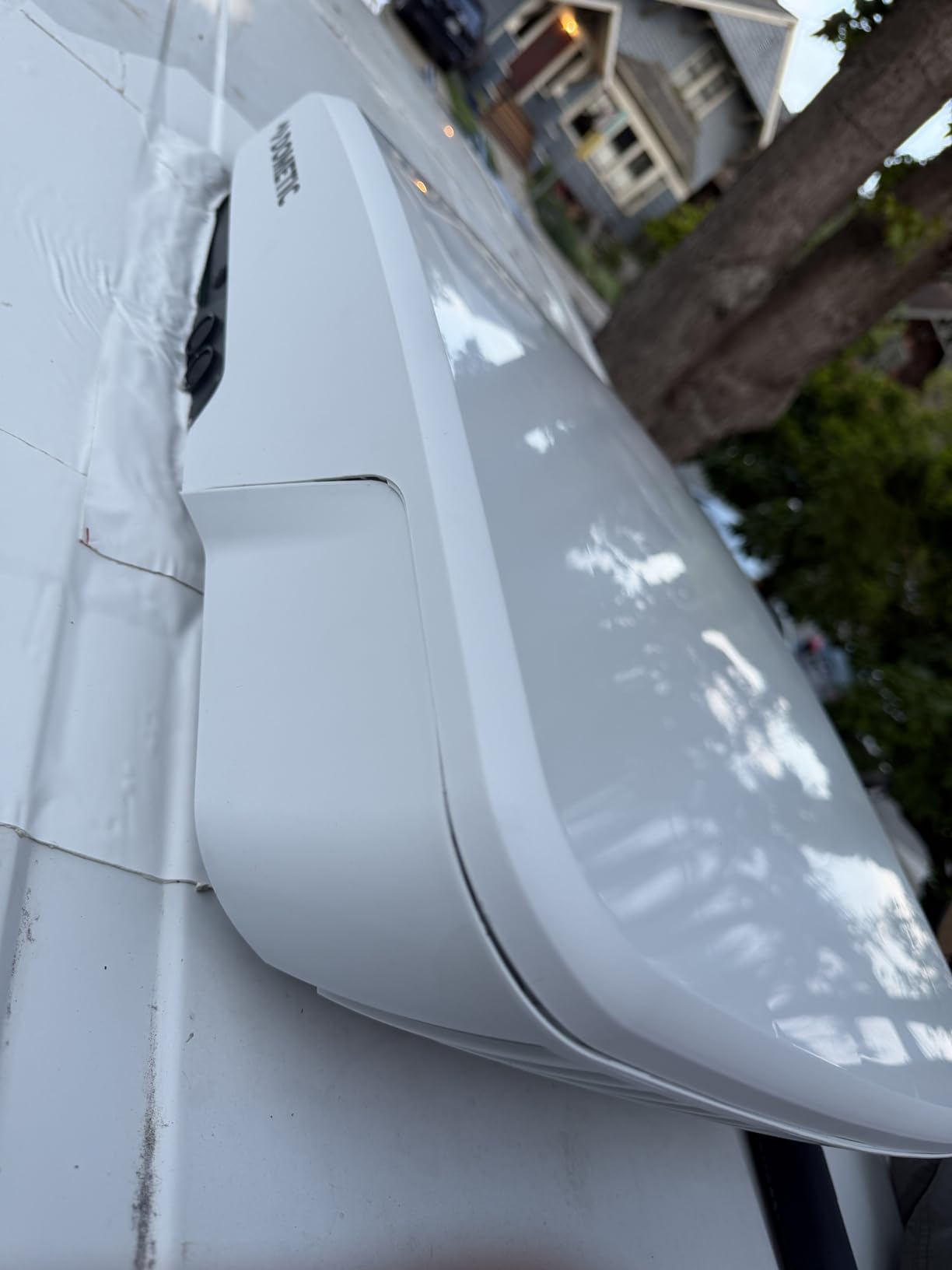 Dometic Fan-Tastic Vent Platinum RV Roof Fan with DryDock - 12 inch 10-Blade, 10-Speed Brushless Reversible Motor, Stormhood Dome, Rain Sensor, Auto Temp Control, Dual Solar Ports, 12V (FA95) (White) customer photo 1