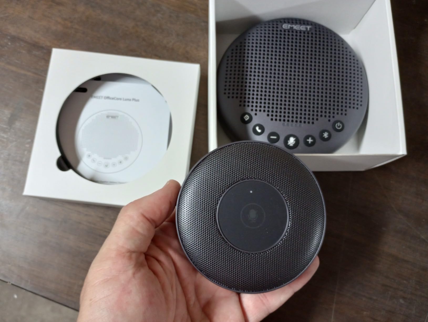 EMEET Conference Speaker and Microphone w/8+1 Mics, 360 Degree Voice Pickup, Noise Reduce, Bluetooth/USB/Dongle Speakerphone for 14 People w/Daisy Chain for 25 customer photo 2