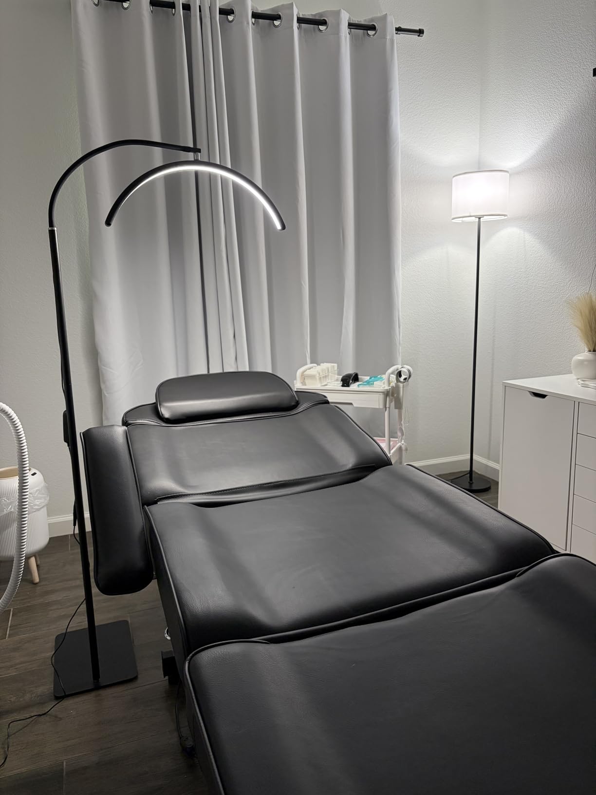 BarberPub Fully Electric Facial Bed with 3 Motor for Esthetician, Tattoo Chair for Client, Massage Bed customer photo 2