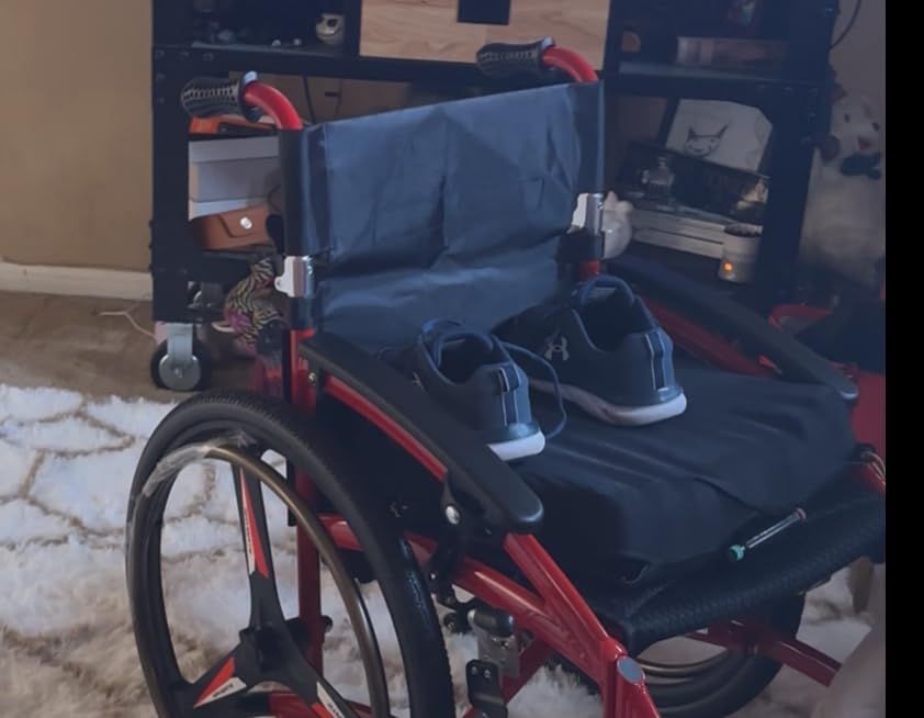 Lightweight Wheelchair for Adults, Ergonomic Sports Foldable Transport Wheelchair, Self-propelled Manual Wheel Chair with 24-inch Wheels and Comfortable Cushions customer photo 1