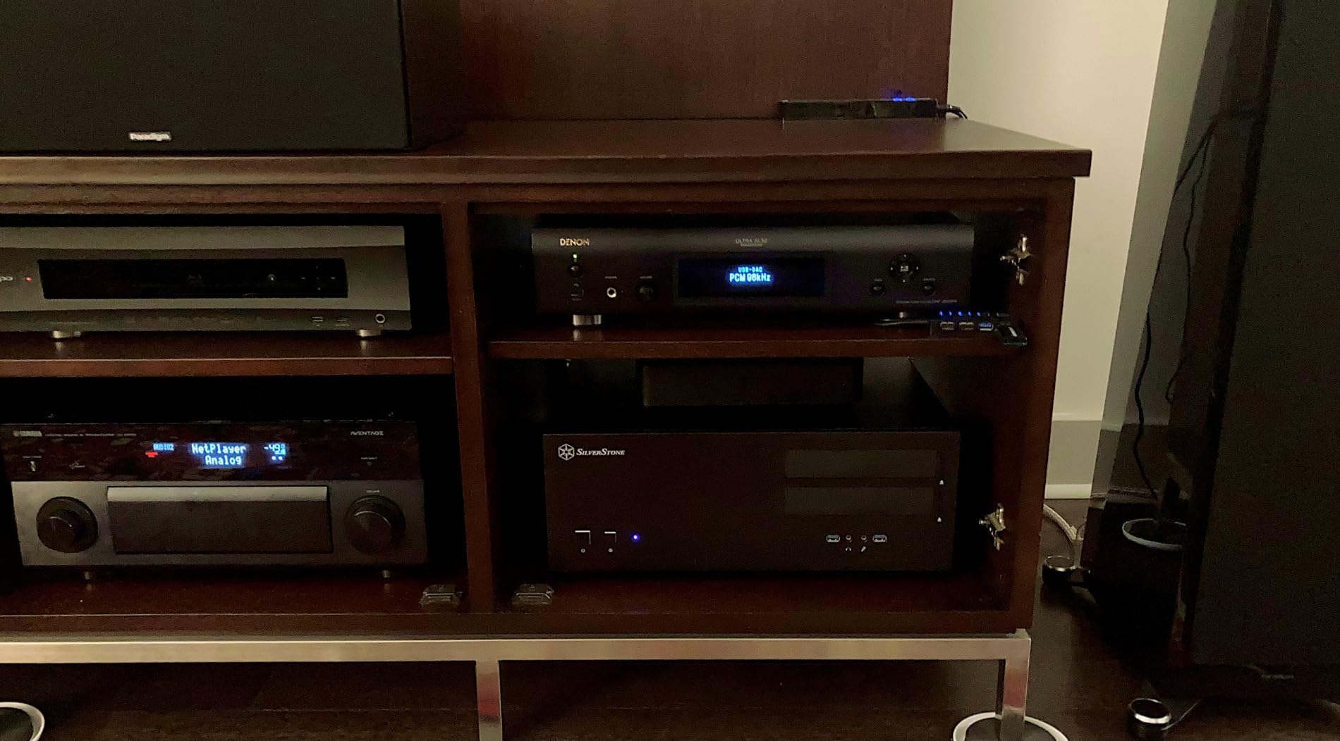 Denon DNP-2000NE Digital Audio Player, Wireless Multi-Room Audio, Ultra AL32 Processing, HEOS Built-in, Quad DAC Configuration, Supports AirPlay 2, Alexa, & Siri Voice Control, Black customer photo 1