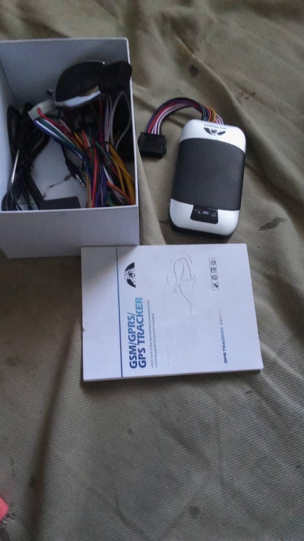 GPS Tracker, Car Kill Switch Anti Theft, GSM SMS GPRS GPS Tracker for Motorcycle Motorbike Vehicle, Cut Off The Oil and Power System Remotely, Locator Tracking Device - Subscription not required customer photo 1