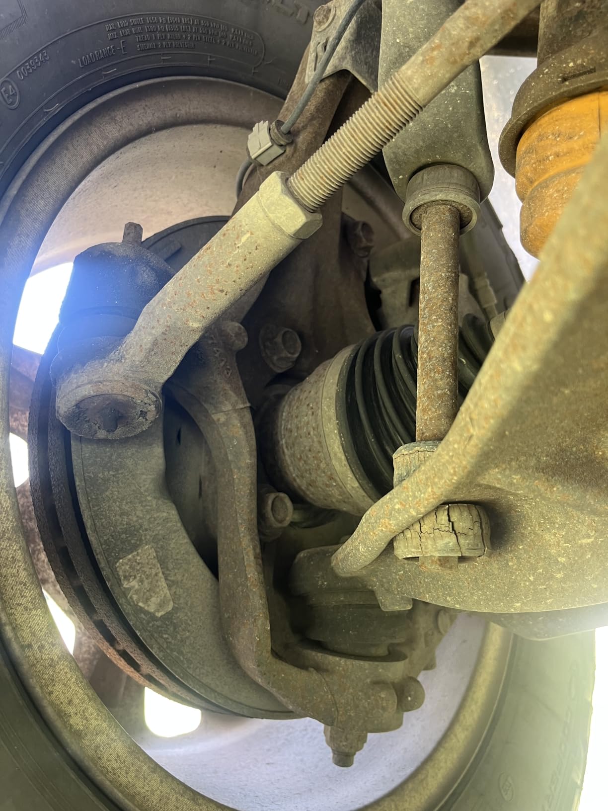 KSP Suspension Stabilizer Bar Link for Chevy GMC Silverado Sierra 1500, Front Sway Bar End Link for Escalade Avalanche Suburban Tahoe, Replace OE K700538 K70043 customer photo 2