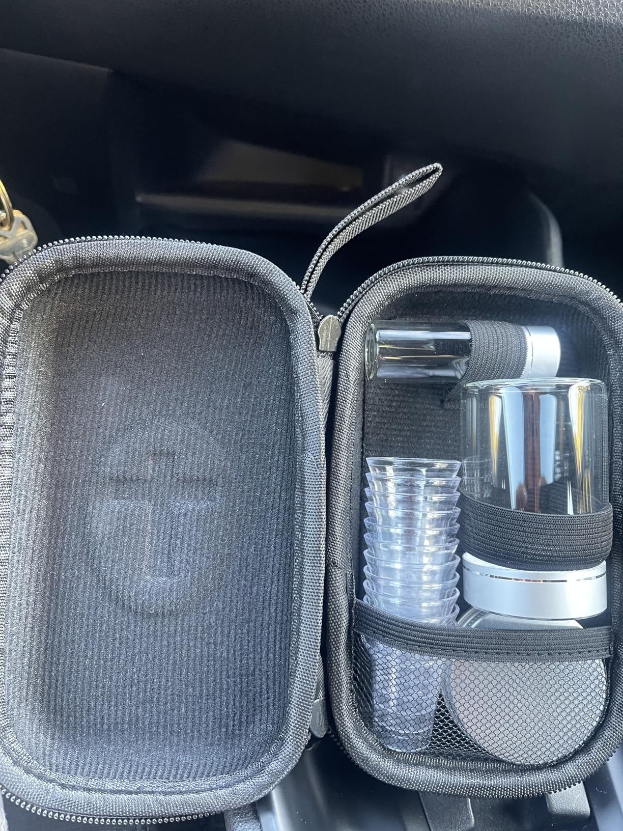 Uiifan 1 Set Portable Communion Set Gifts for Catholic Priests Travel, Home Visits, Wedding (Black) customer photo 1